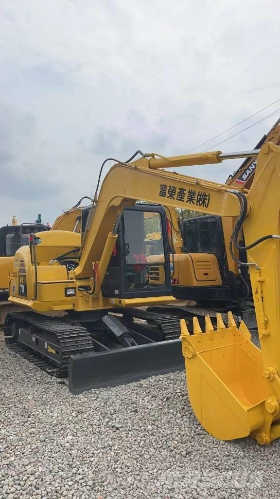 Komatsu PC 70 Midi excavators  7t - 12t