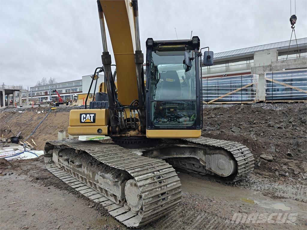 CAT 323 Crawler excavators