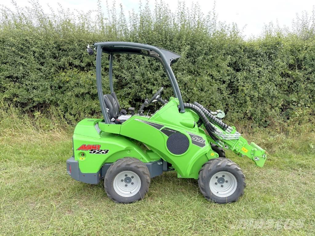 Avant 523 Mini loaders