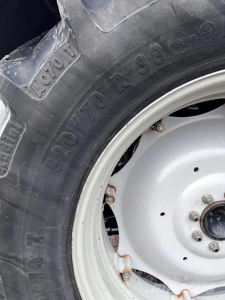 Massey Ferguson 5470 Tractors