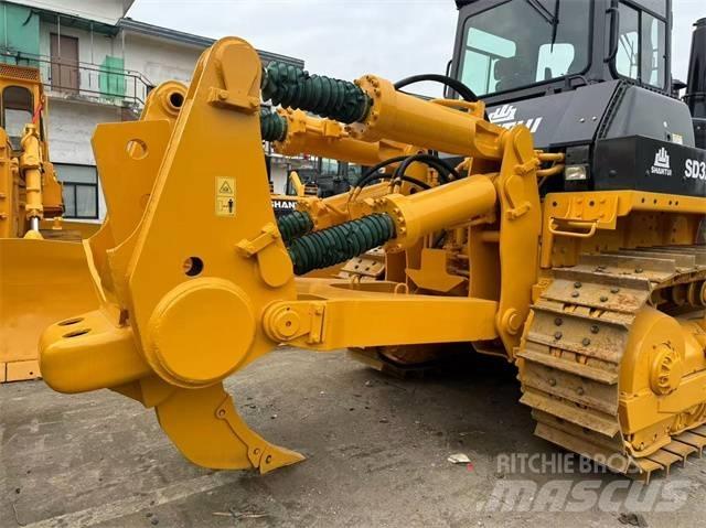 Shantui SD 32 Crawler dozers