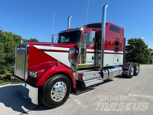 Kenworth W 900 Tractor Units