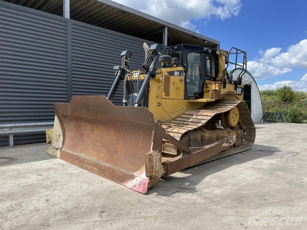 CAT D6T LGP Crawler dozers