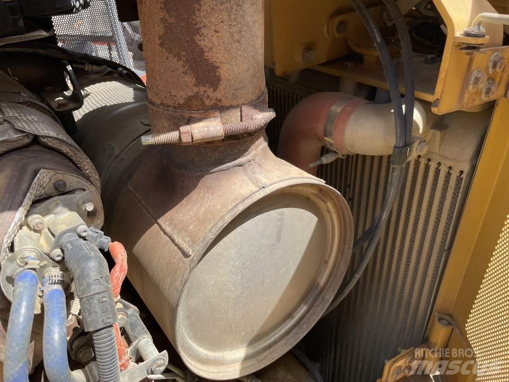 CAT D6T LGP Crawler dozers