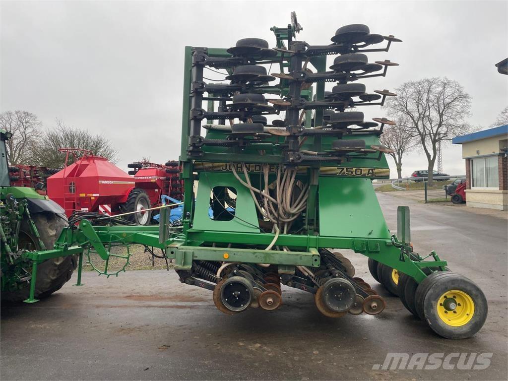 John Deere 750A 6m Precision sowing machines