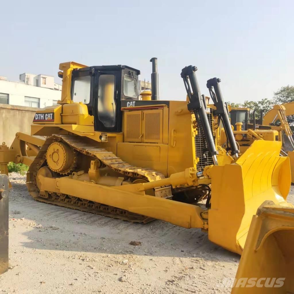 CAT D7H Crawler dozers