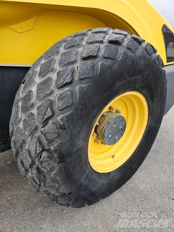 Bomag BW 213 D H-4 Single drum rollers
