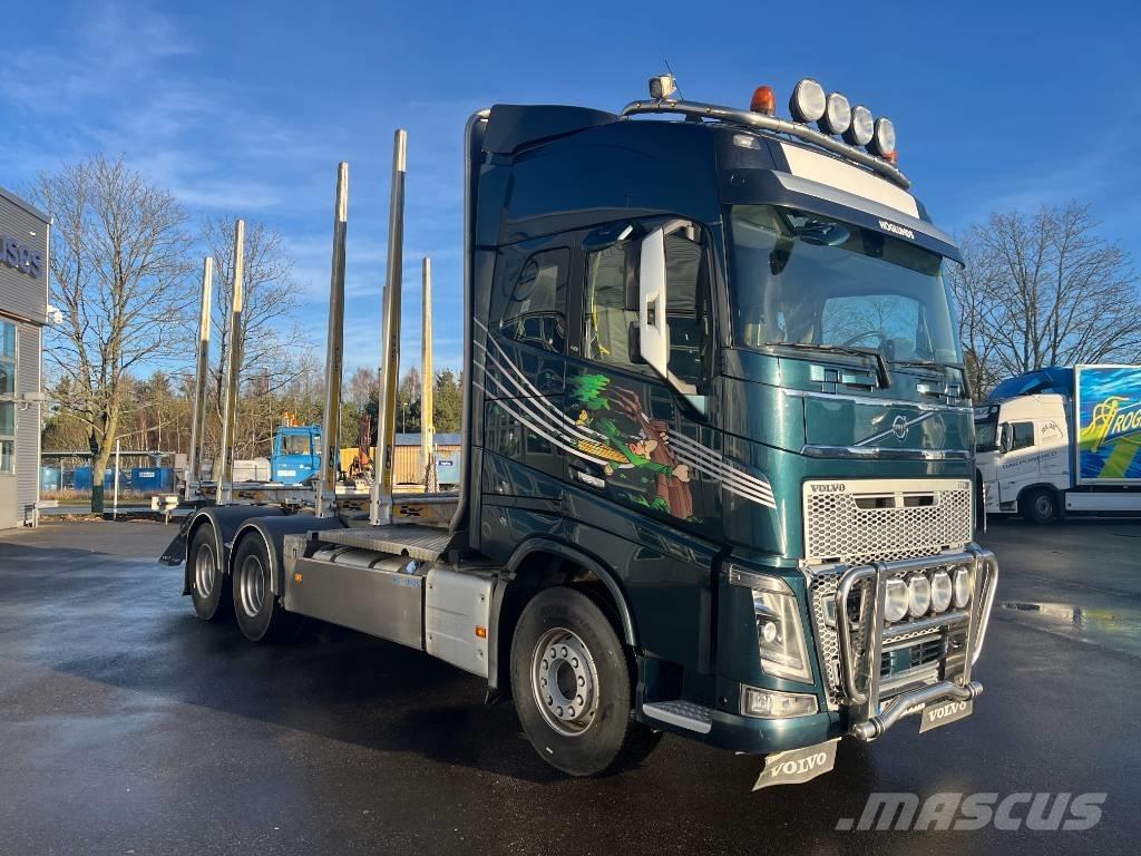 Volvo FH 16 Timber trucks