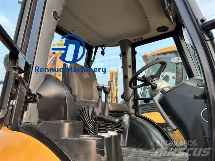 JCB 3 CX Backhoe loaders