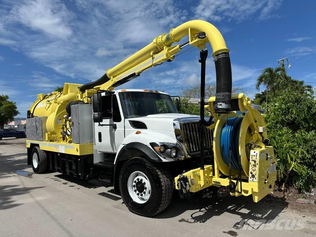 International 7400 Combi / vacuum trucks