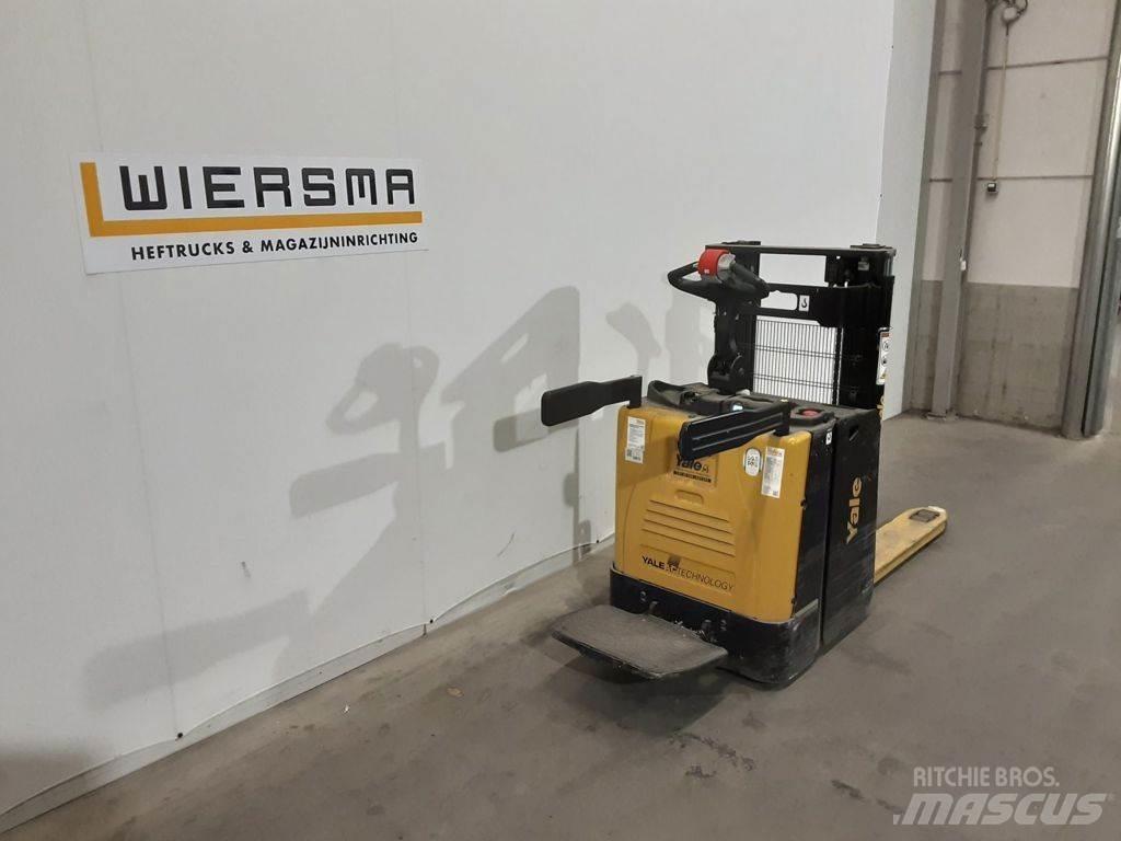 Yale MP20XD Pedestrian stacker