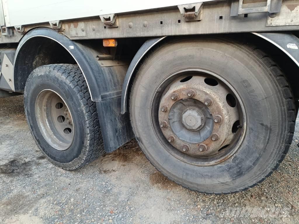 Renault Magnum 440 Flatbed / Dropside trucks