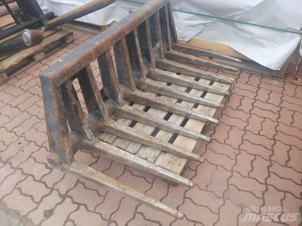  Masa 10 kivitalikko Front loader accessories