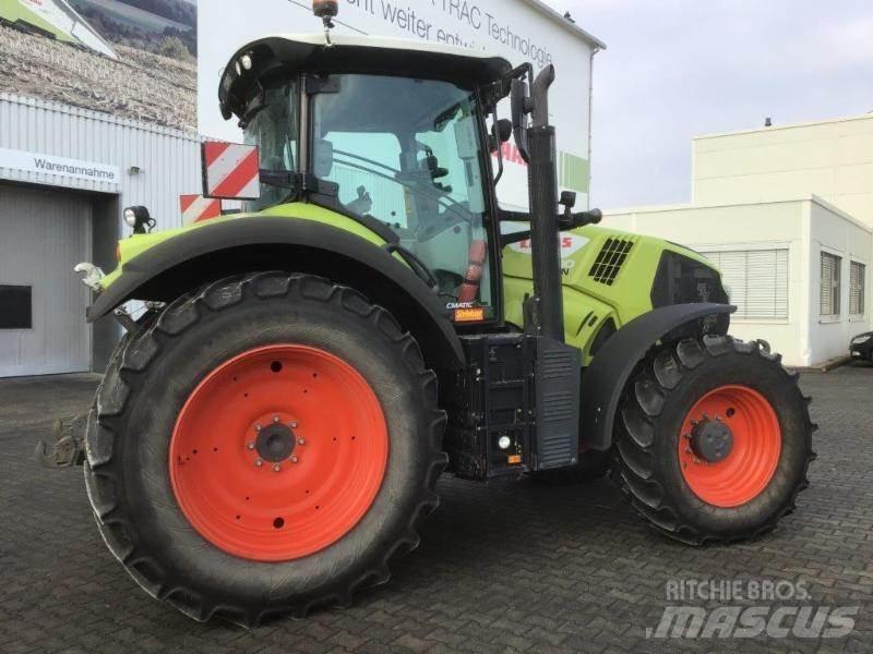 CLAAS AXION 810 Tractors