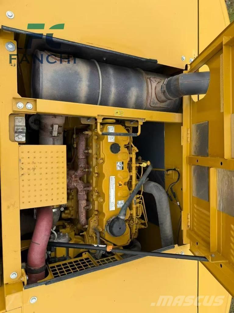 CAT 345 Crawler excavators