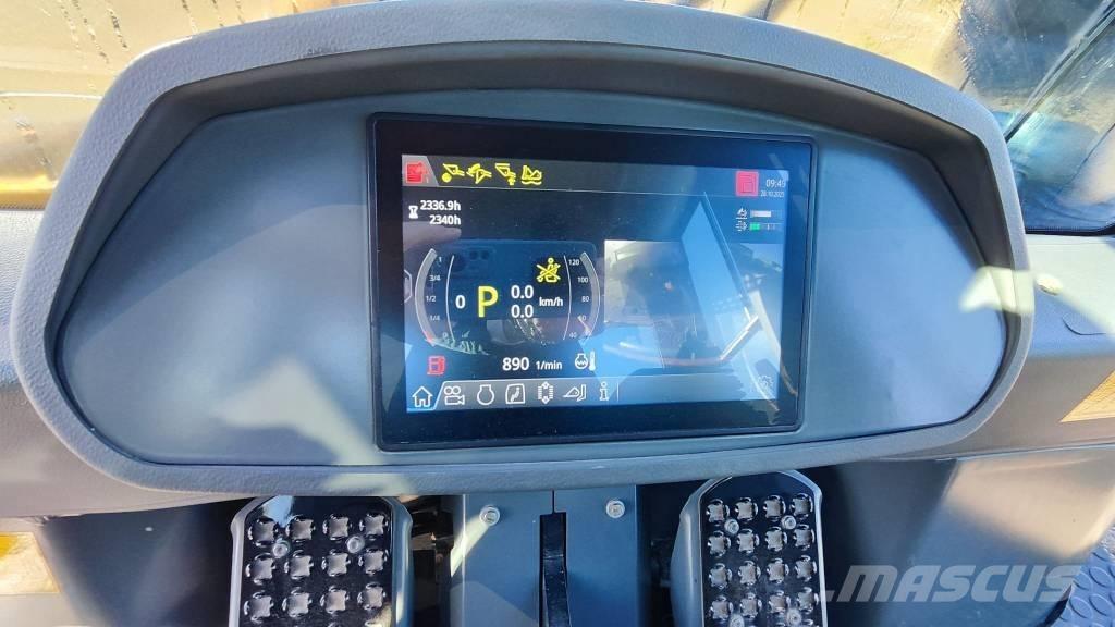 Liebherr LR 636 Crawler loaders