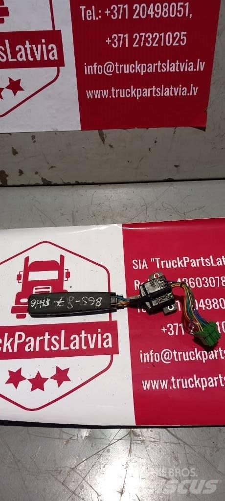 Volvo FH 12.     20553788 Cabins and interior