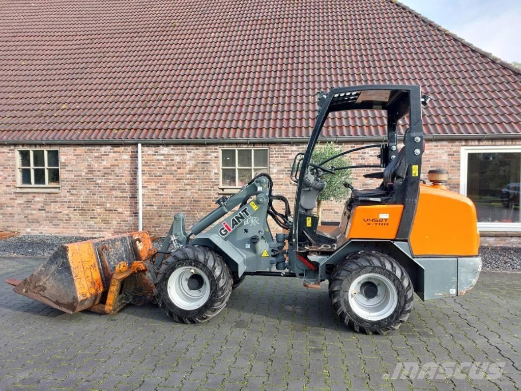 GiANT V 452 T X-tra Mini loaders
