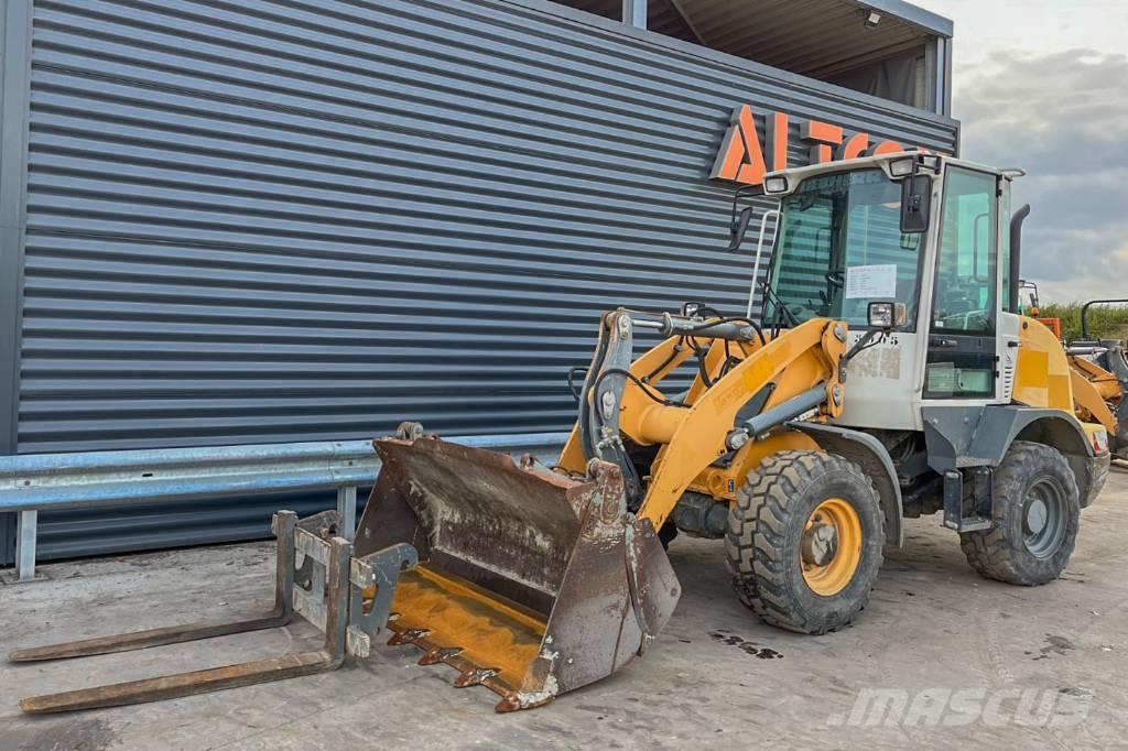 Liebherr L 506 Wheel loaders