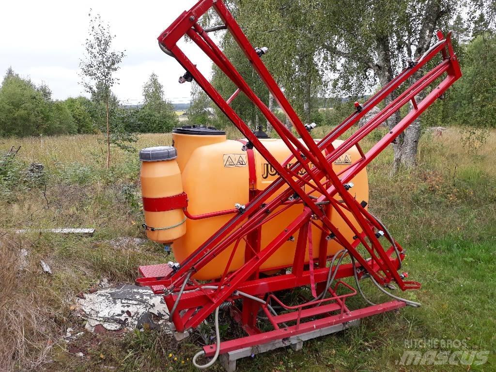 Junkkari 8/700 Mounted sprayers
