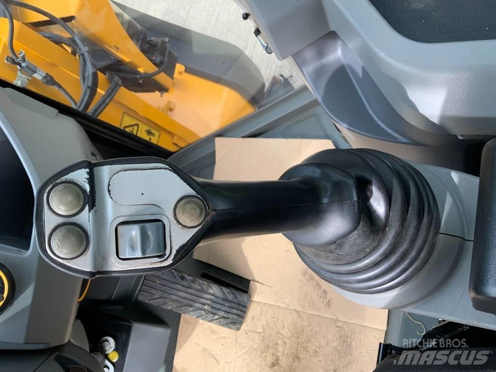 JCB 437 HT Wheel loaders