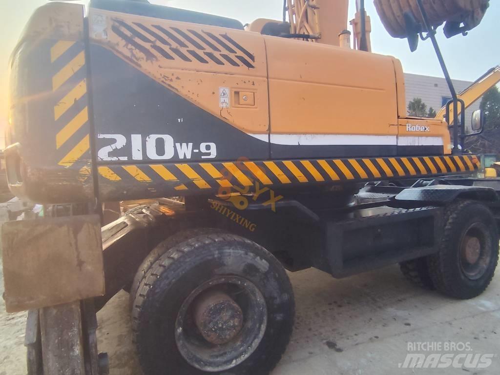 Hyundai 210W-9 Wheeled excavators