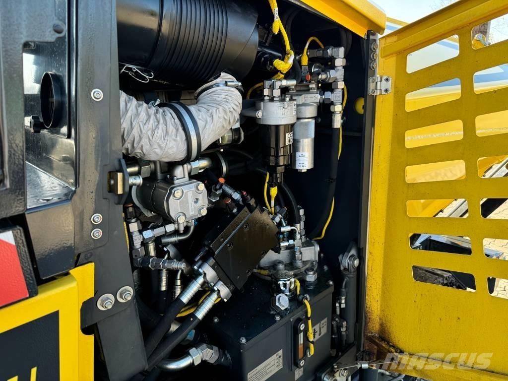 Bomag BF 300 C-2 Asphalt pavers