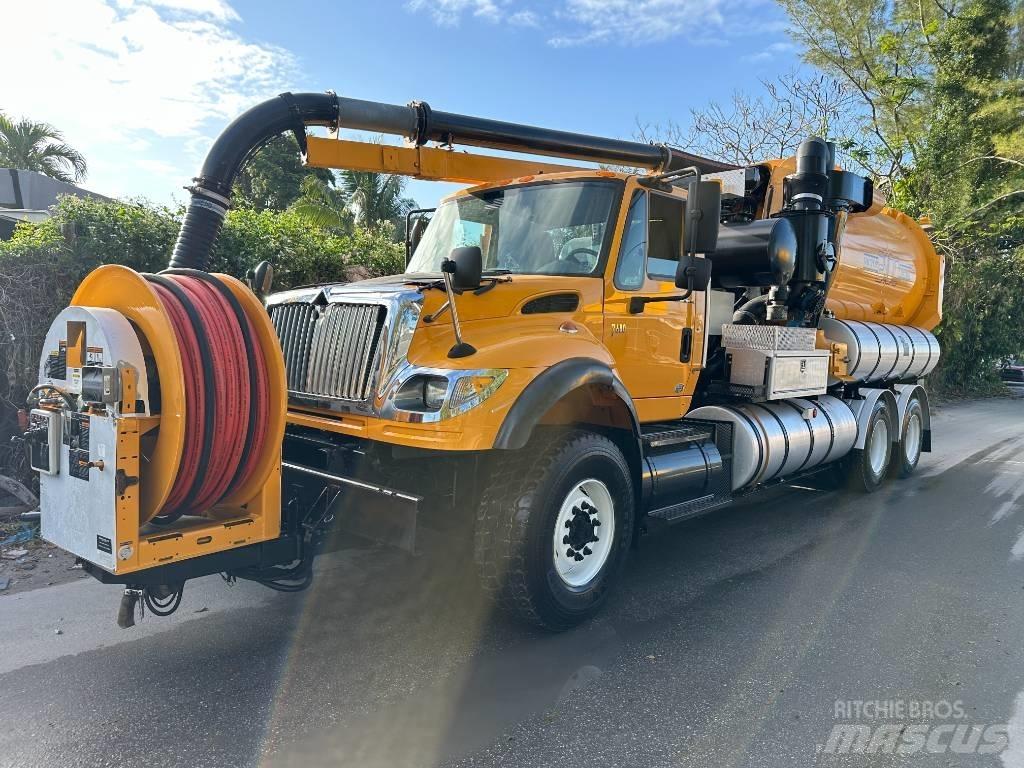 International 7600 Combi / vacuum trucks