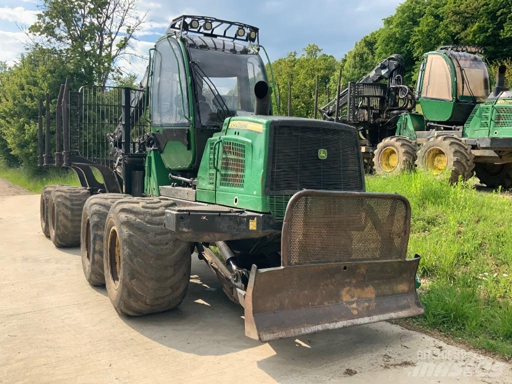 John Deere 1510 E Forwarders