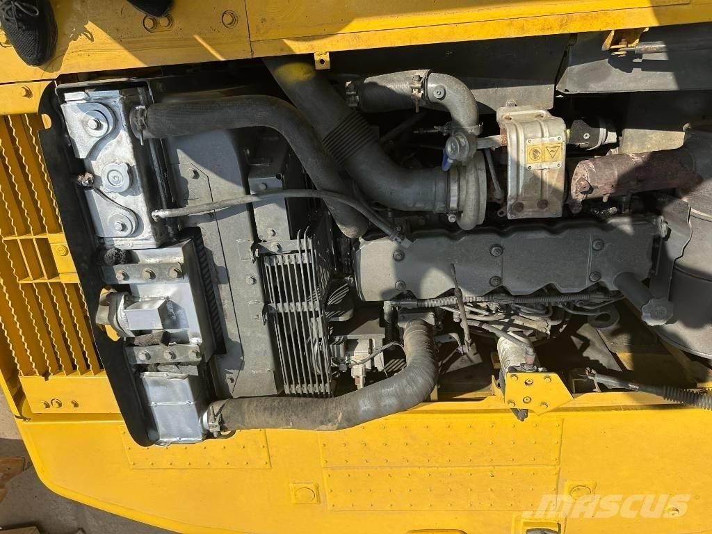 Komatsu PC220-8 Midi excavators  7t - 12t