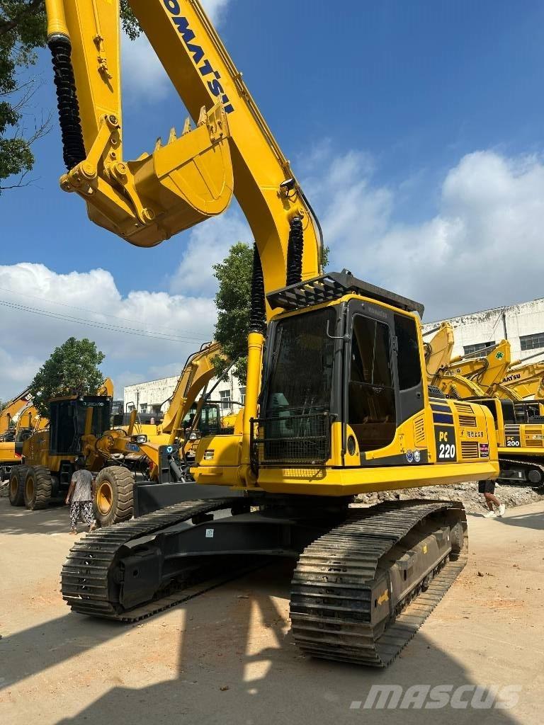 Komatsu PC220-8 Midi excavators  7t - 12t