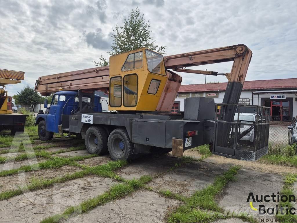 Tatra MPT27 All terrain cranes