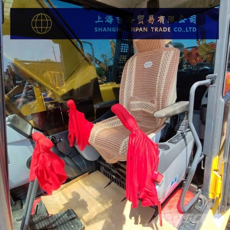 Komatsu PC 220 Crawler excavators