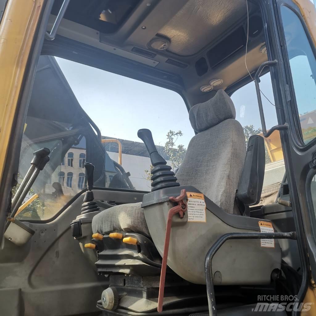 Volvo EC 210 B LC Crawler excavators