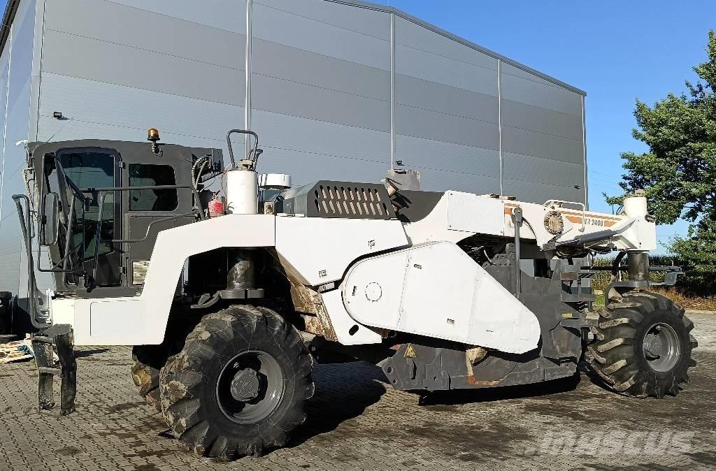 Wirtgen WR 2400 Asphalt recyclers