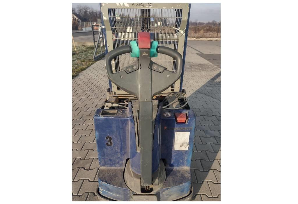 Jungheinrich EJD 220 Pedestrian stacker
