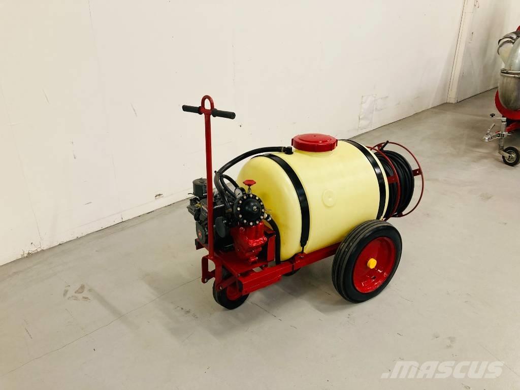 Hardi TR3-200 Trailed sprayers