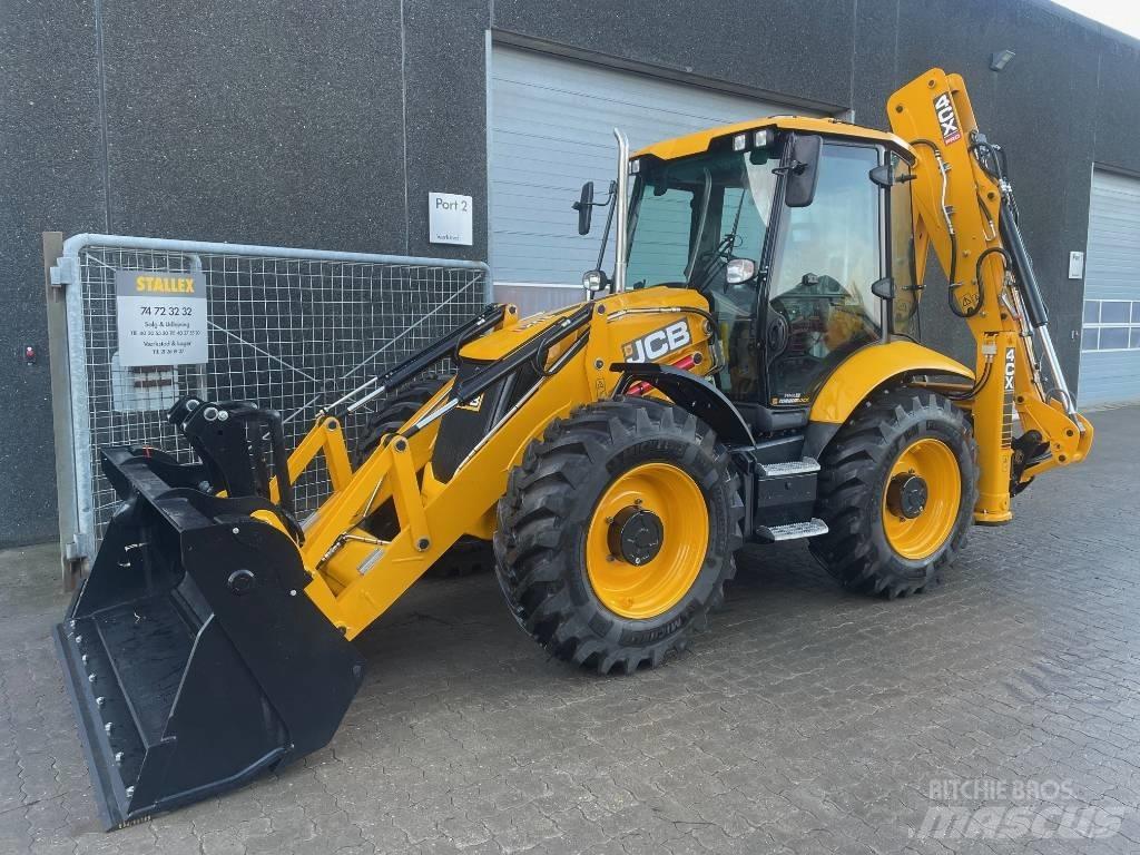 JCB 4CX Pro Backhoe loaders