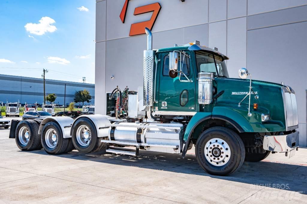 Western Star 4900 SB Tractor Units