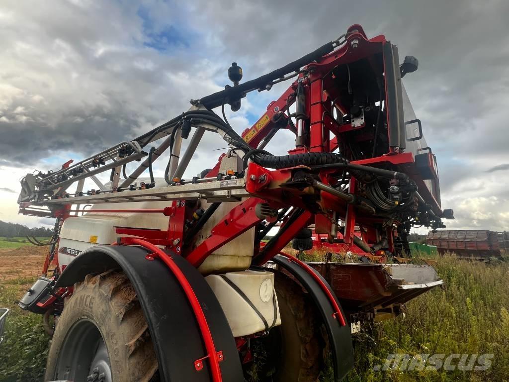 Kuhn METRIS 4102 S Trailed sprayers