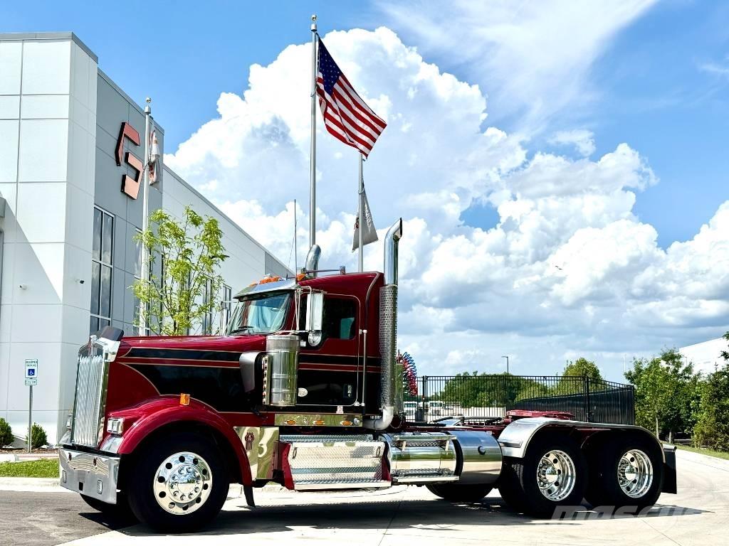Kenworth W900 Tractor Units