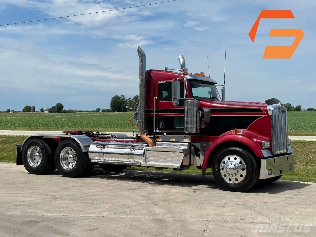 Kenworth W900 Tractor Units