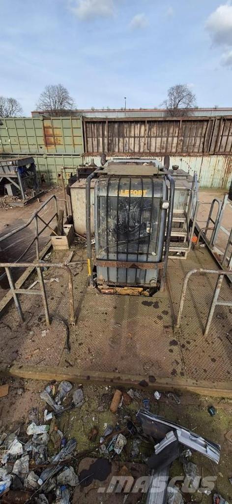 Lefort 850 Construction - Others