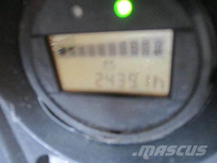 Still EXU 16 Low lifter