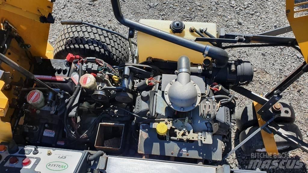 Walker MTGHS26EFI Riding mowers