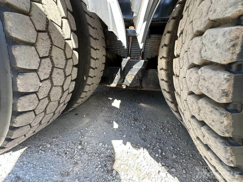 International 7500 Combi / vacuum trucks