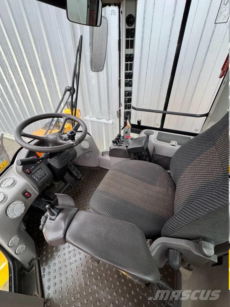 Volvo L 90 F Wheel loaders