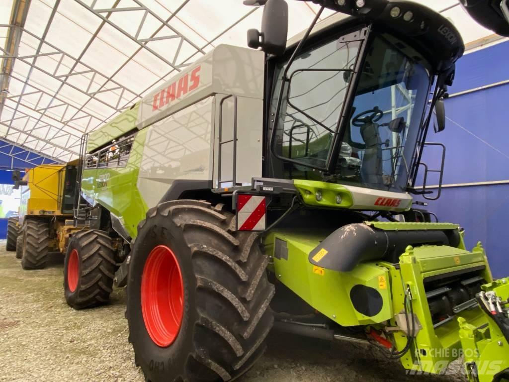 CLAAS Lexion 6900 Combine harvesters