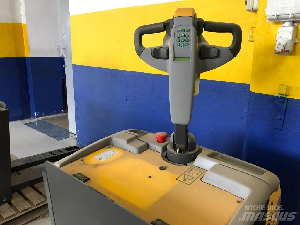 Atlet PLP200P Hand pallet stackers