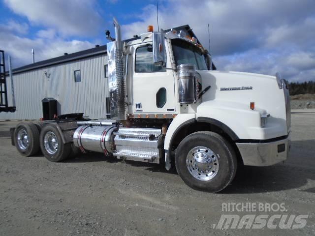 Western Star 4900 SA Tractor Units